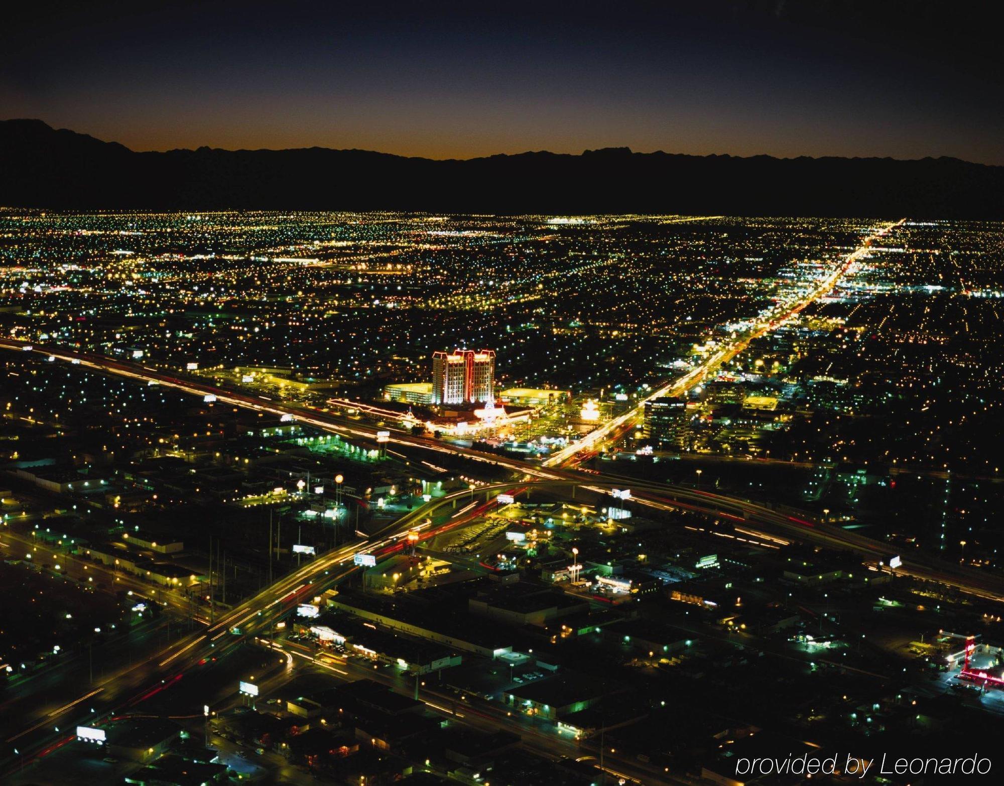 Wyndham Grand Desert Resort Las Vegas Eksteriør billede